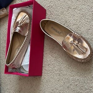 Rose Gold flats